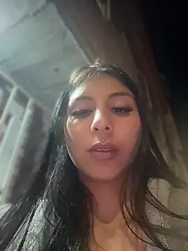 ariella_lovee Adlı Modelin Canlı XXX Sohbeti