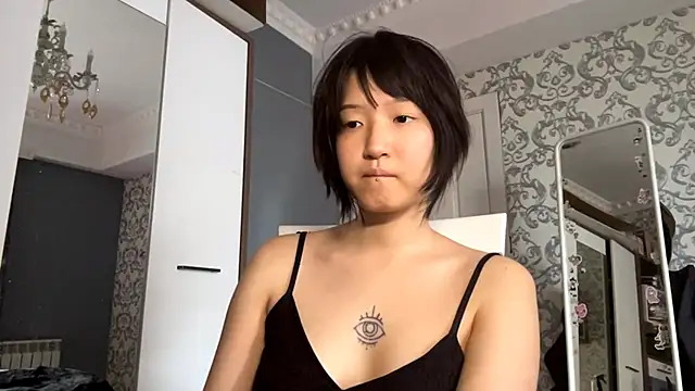 neonami's Webcam Show