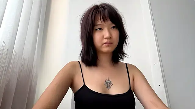 neonami 在線直播表演