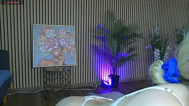 Živá chatovací místnost MiriamBllue