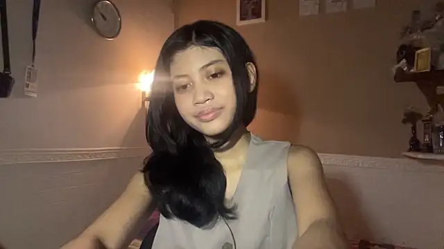 AllisonLundrigan Pertunjukan Webcam