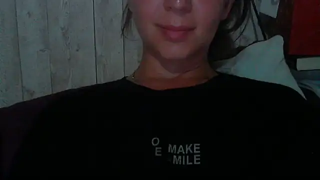 Bella--White Webcamshow
