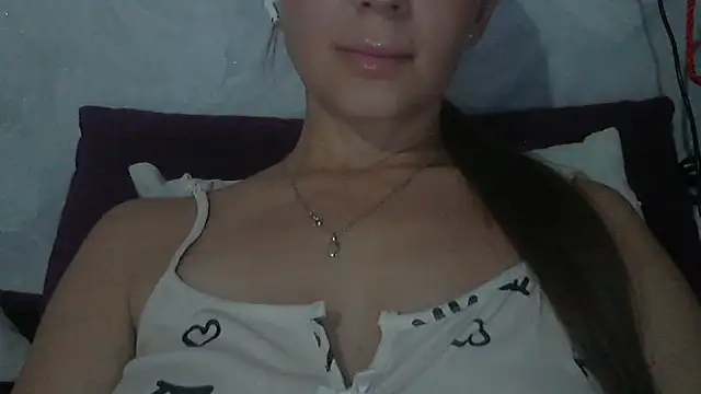 Bella--White Adlı Modelin Web Kamerası Şovu