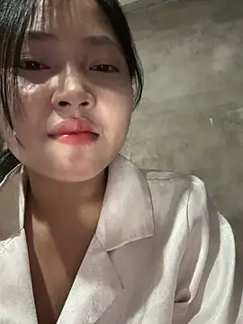 hinami-lo 在線直播表演
