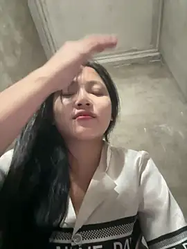 hinami-lo Show Webcam