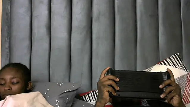 Webkamerová show slim_ebon