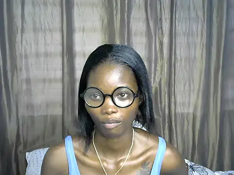 Africana_slim Chat XXX in diretta