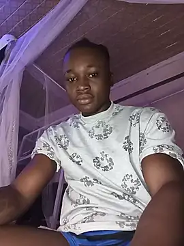 BENJAMIN0001Kn Webbikameraesitys