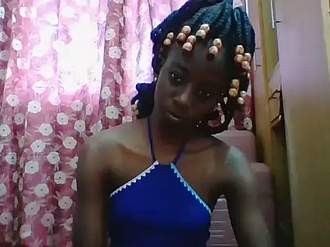 Show modela Darkpretty23 na web-kameri