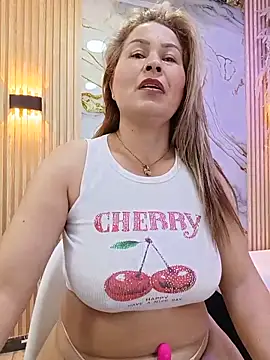 _Pamelamilff's Live XXX Chat