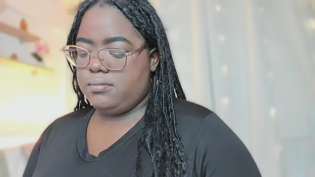 צ'אט XXX בשידור חי של Ayanaa_Ebony_