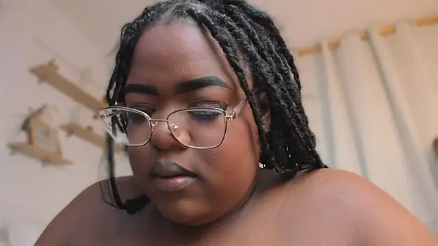 Ayanaa_Ebony_ লাইভ XXX চ্যাট