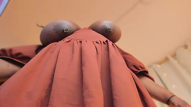 Ayanaa_Ebony_のウェブカメラショー