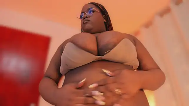 Chat XXX en directo de Ayanaa_Ebony_