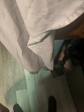 Biglongthickman69 Show in webcam