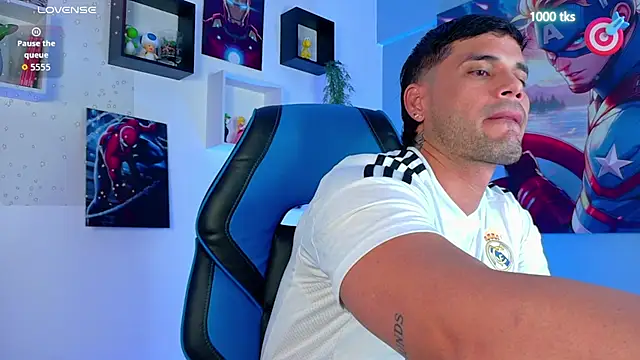 santiago_santii webcam show