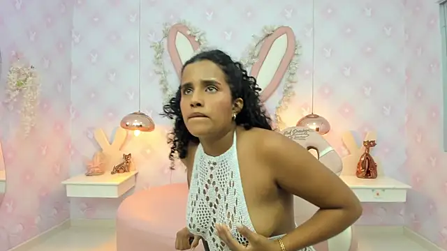Horny_Curls élő XXX-chatje