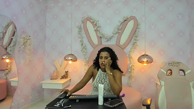 ห้องแชทสดของ Horny_Curls