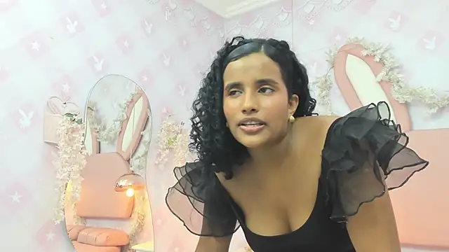 Horny_Curls' Live XXX Chat