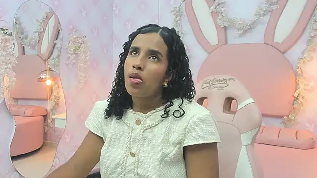 Horny_Curls: απευθείας συνομιλία ΧΧΧ
