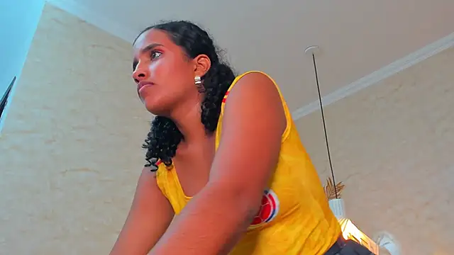 Horny_Curls' Live XXX Chat