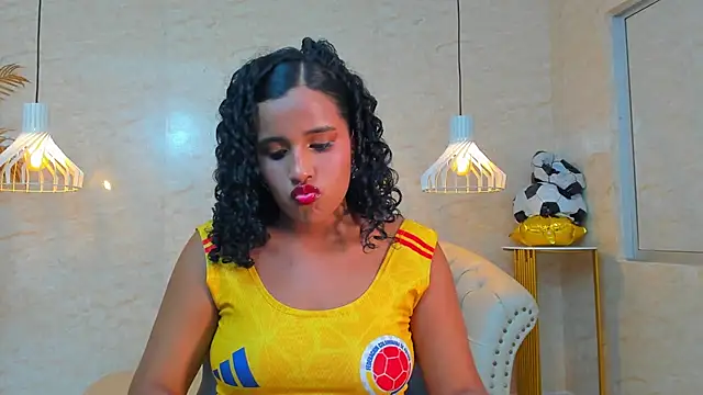 Horny_Curls' Live XXX Chat