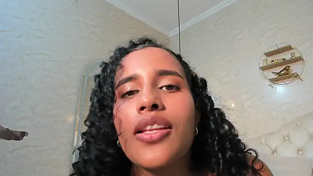 Horny_Curls 现场XXX聊天