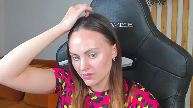 Show modela LumeriSoren na web-kameri