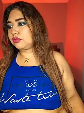 Chat XXX ao vivo de CurvyLolaX