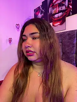 CurvyLolaX's Live XXX Chat