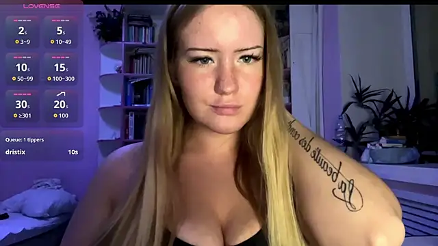Онлайн чат XXX Lisi_Kiss_