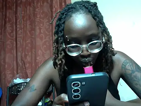 Chat XXX en directo de SexyAry