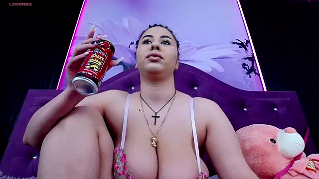 DaianaKimberly Webcam show