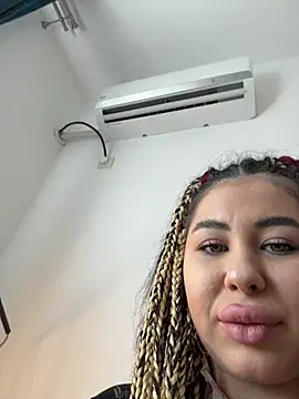 DaianaKimberly's Live XXX Chat