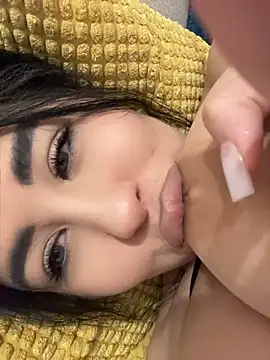DaianaKimberly Webcam show