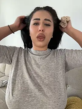 DaianaKimberly Webcam show