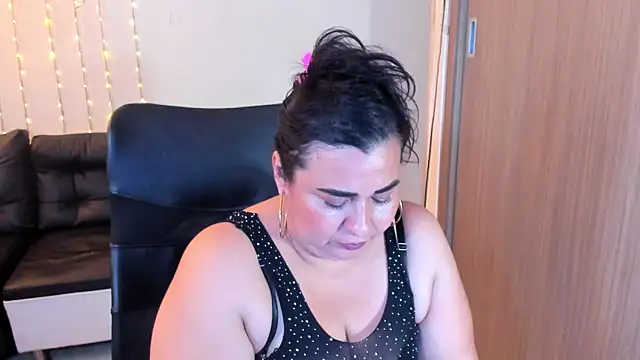 Czat XXX na żywo – katiusca_rm