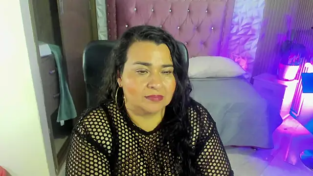 katiusca_rm's Live XXX Chat