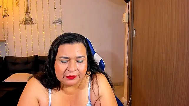 katiusca_rm's Webcam Show