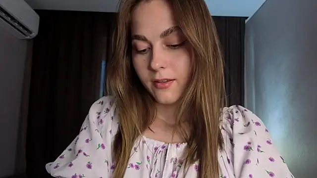 CarolannMirjah's Live XXX Chat