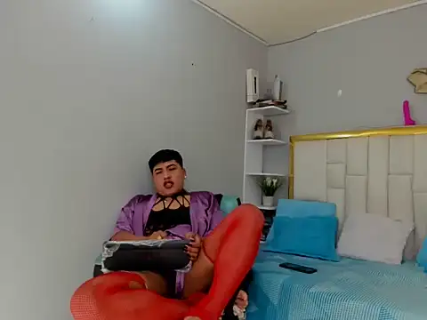 Show modela badboyjuan_ na web-kameri