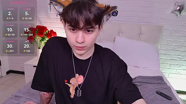 Вебкам-шоу FetishFox