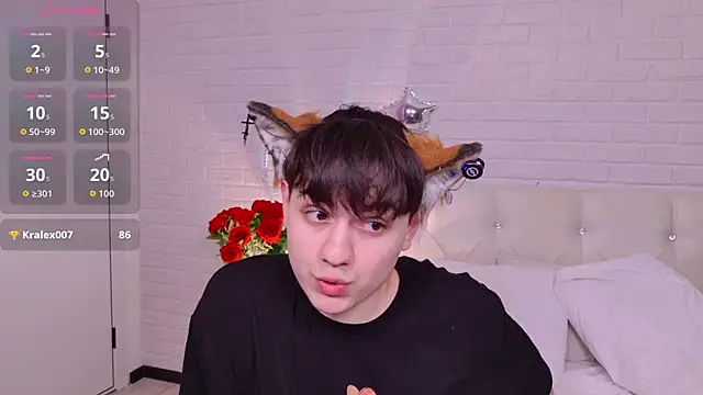 FetishFox: вебкам-шоу