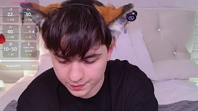 FetishFox webcam show