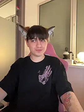 הופעת וובקאם של FetishFox