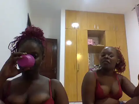 sexybaddies20: вебкам-шоу