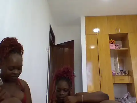 sexybaddies20 webcam show