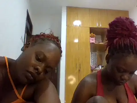 sexybaddies20 Show Webcam