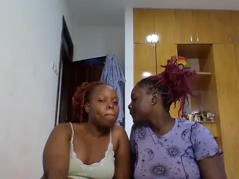 sexybaddies20 Webcamshow