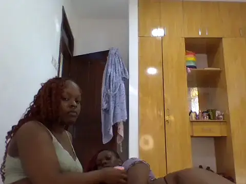 sexybaddies20 Webcam Show